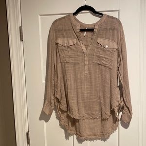 NWT Free People Sz Small Top— light grey/taupe
